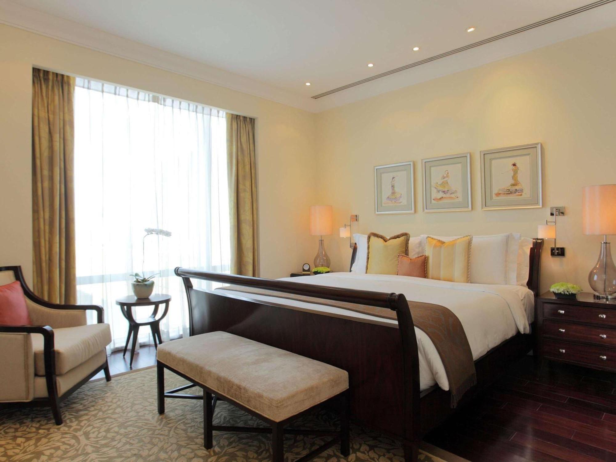Raffles Makati Hotel Makati City Kültér fotó
